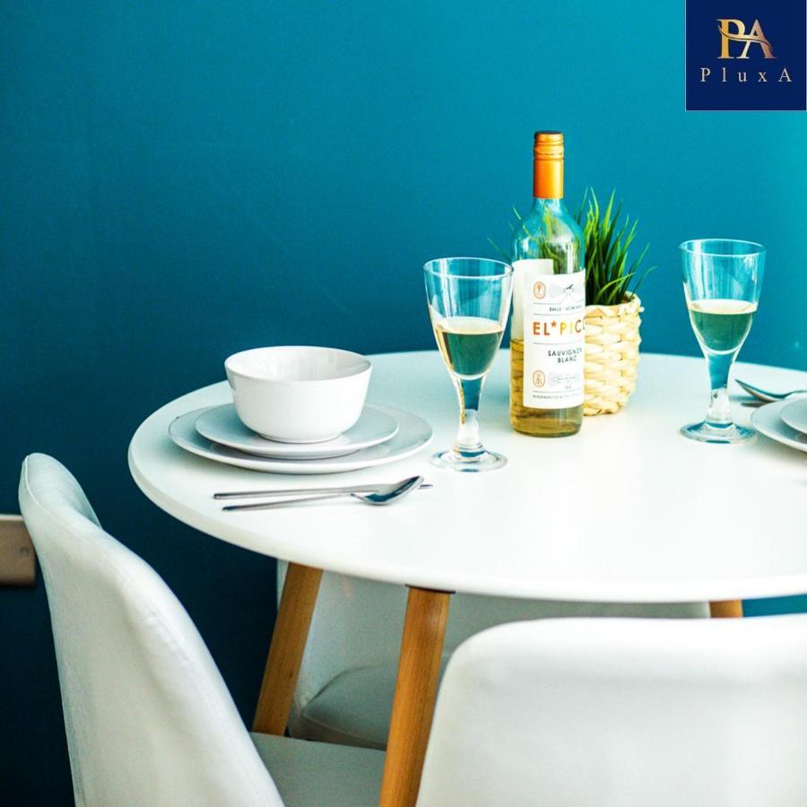 Pluxa Vivid Veranda Beautiful City Centre Apartment With Free Parking Birmingham Exterior photo