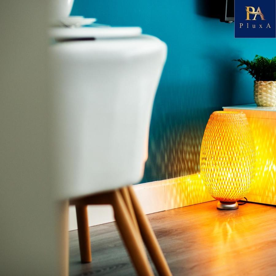 Pluxa Vivid Veranda Beautiful City Centre Apartment With Free Parking Birmingham Exterior photo