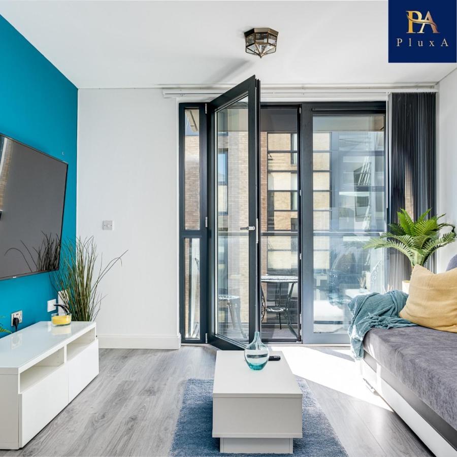 Pluxa Vivid Veranda Beautiful City Centre Apartment With Free Parking Birmingham Exterior photo